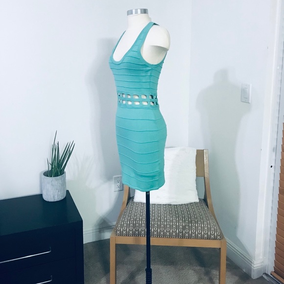 2B BEBE CUTOUT WAISTE BANDAGE DRESS 👗 NWT - Picture 4 of 16